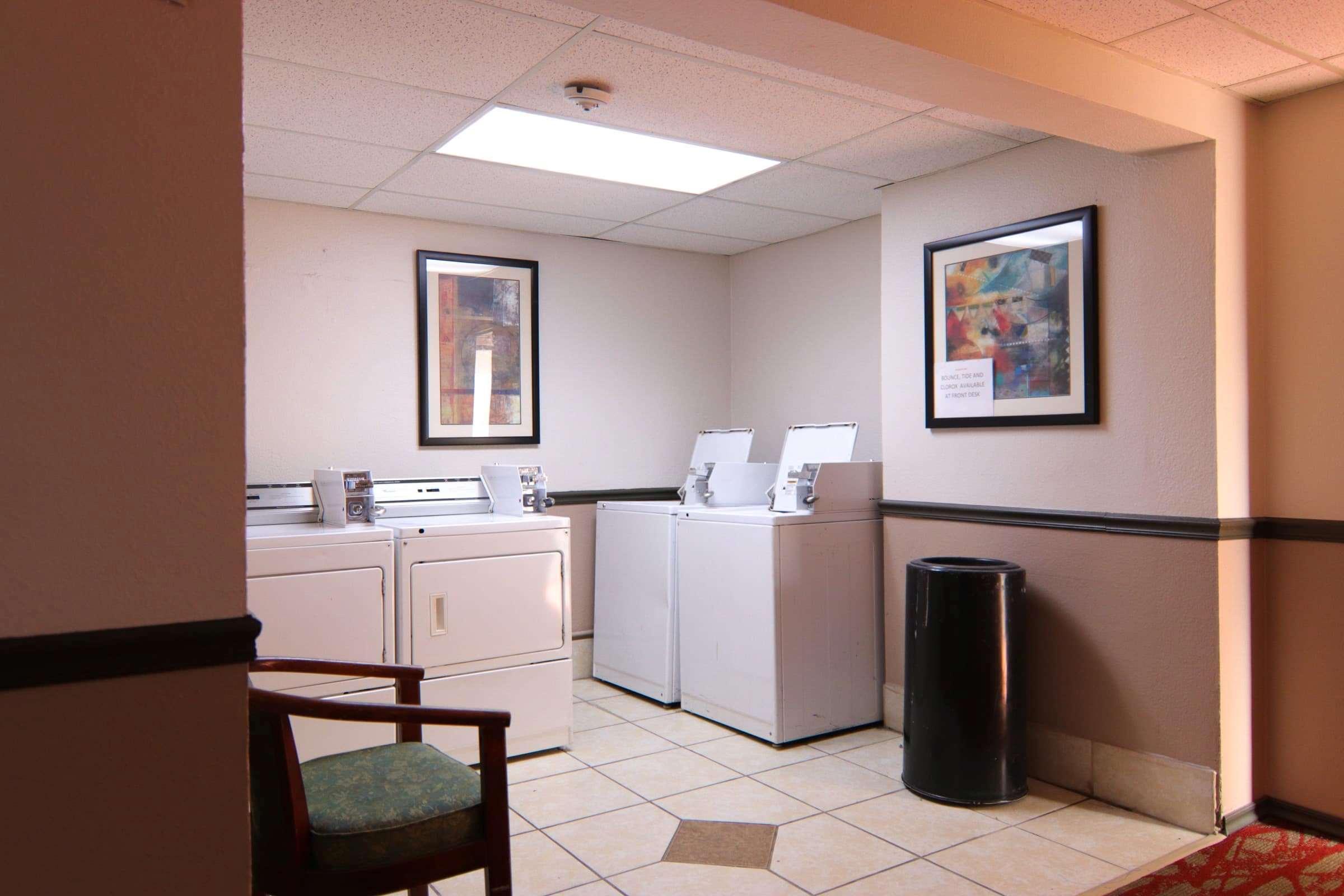 Ramada By Wyndham Davenport Orlando South Hotel Екстериор снимка