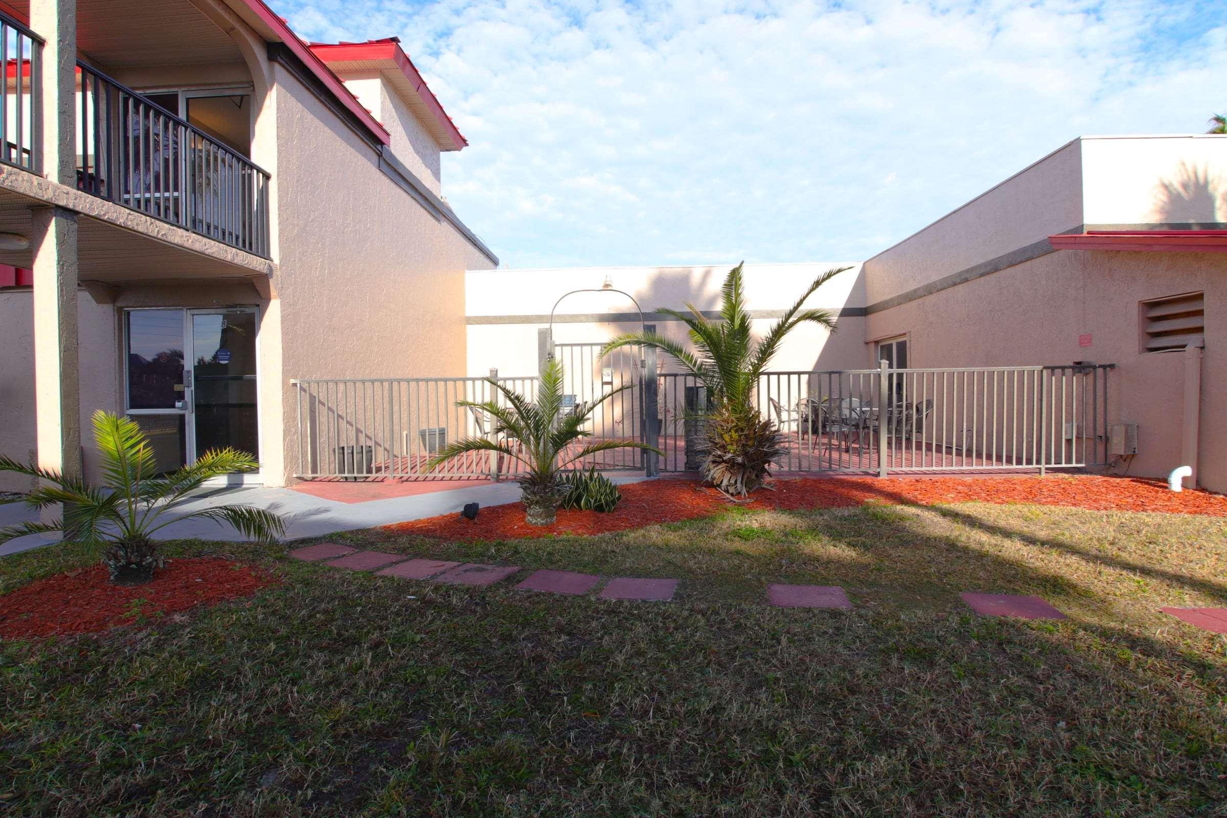 Ramada By Wyndham Davenport Orlando South Hotel Екстериор снимка