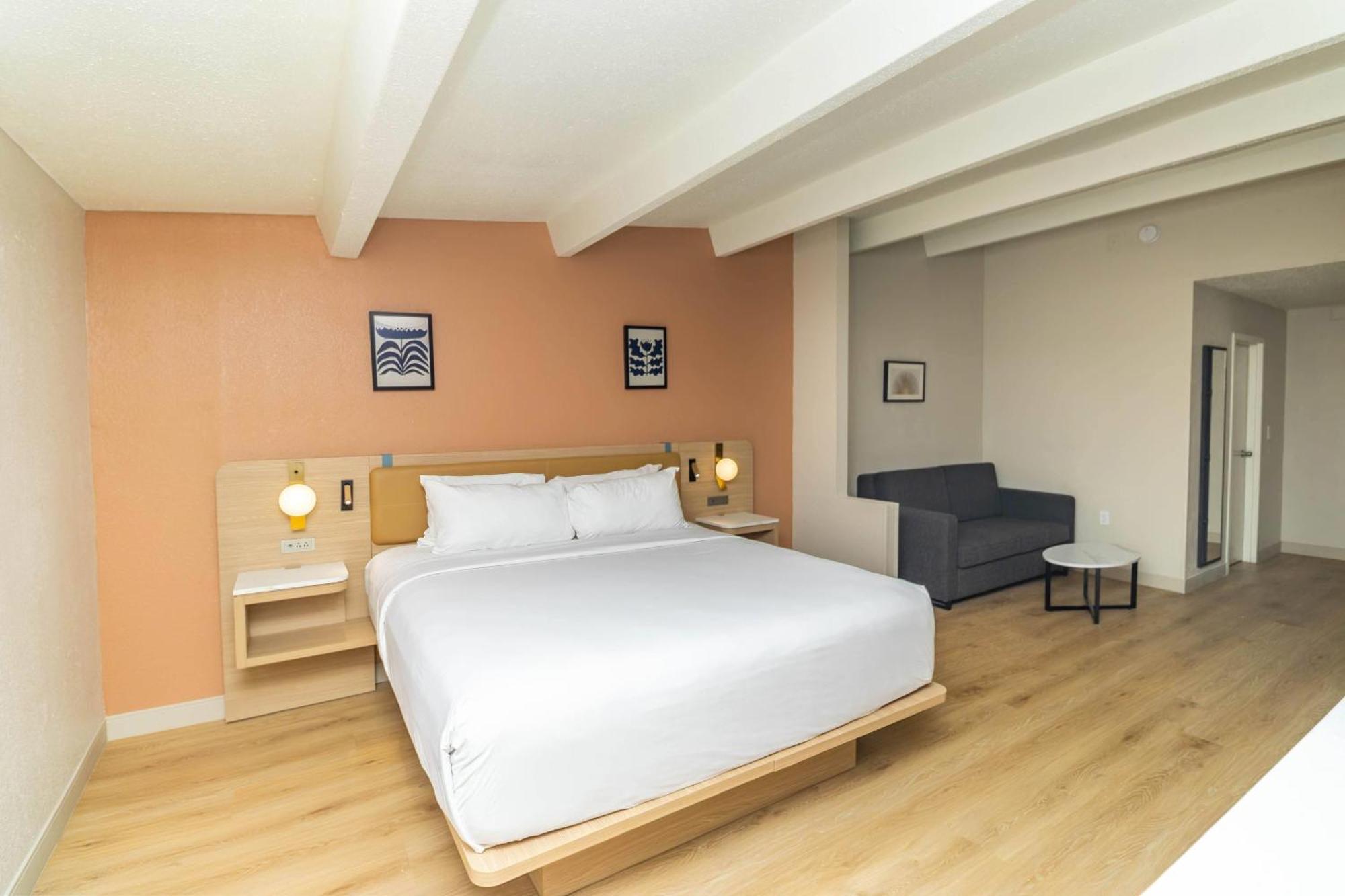Ramada By Wyndham Davenport Orlando South Hotel Екстериор снимка